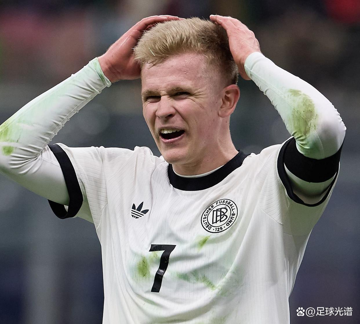 开云体育-集结日德甲焦点战，瓦伦西亚止住颓势，球迷炸锅，心理建设被强调的简单介绍