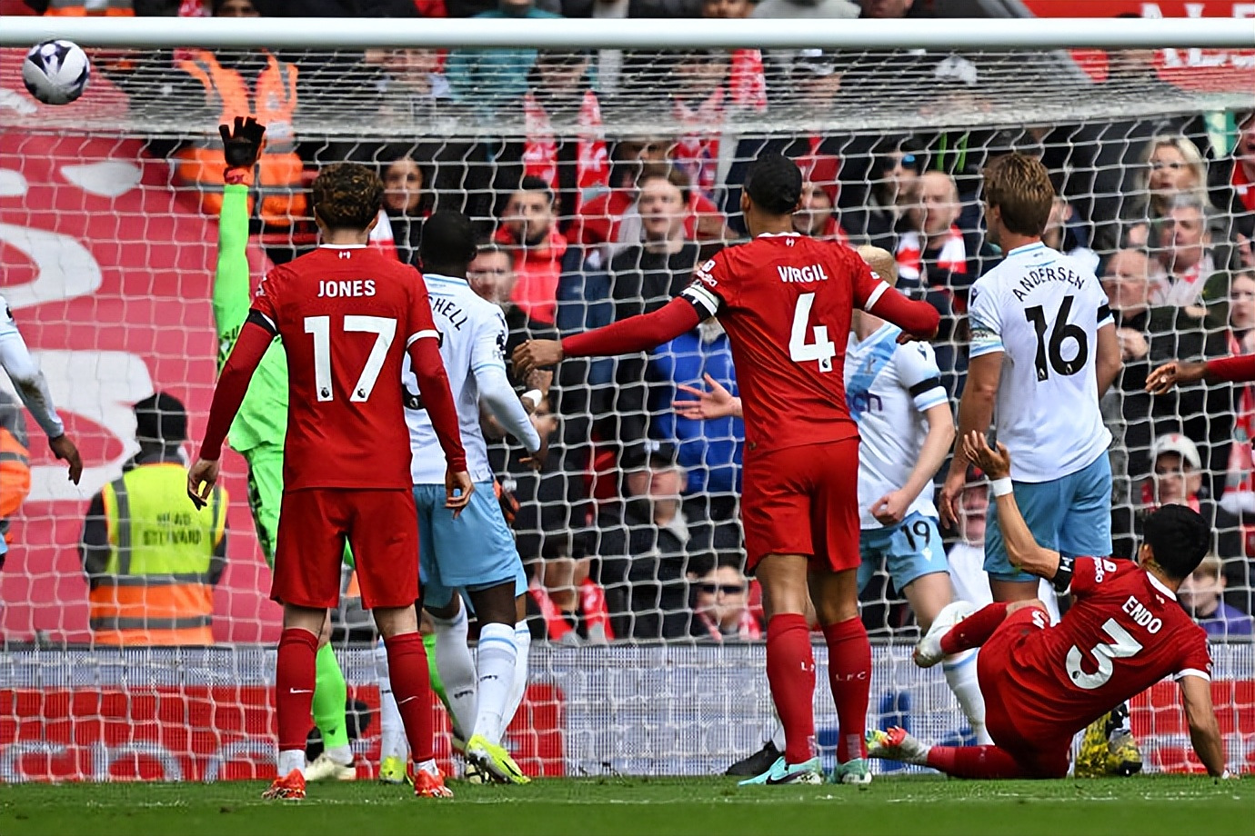 英雄联盟-阿森纳发布备战花絮；窗口期豪取连胜；英超任务艰巨；训练强度明显提升的简单介绍